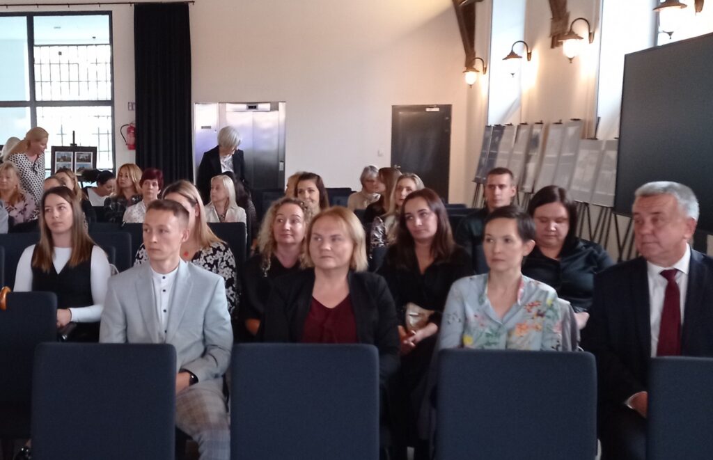 Nauczyciele na sali koncertowej Fanto